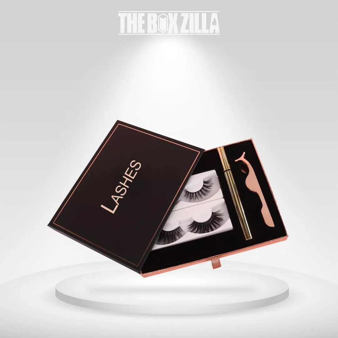 Eyelash boxes with logo